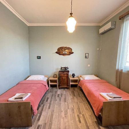 Talaveri Apartment In Old Tbilisi Exteriör bild