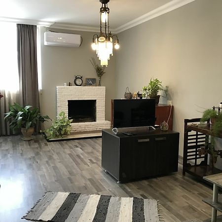Talaveri Apartment In Old Tbilisi Exteriör bild